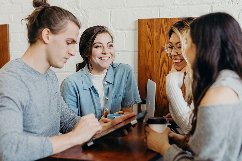 Verbonden Blijven Door Communicatie